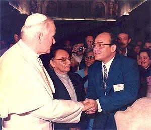 Primer encuentro con el Papa San Juan Pablo II en el Palacio Apostólico Vaticano, Sala del Consistorio, viernes 25 de septiembre de 1987. Foto cortesía del autor.